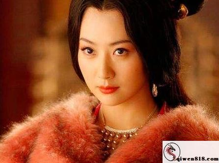 生活:余宇涵直播热搜背后的生活小技巧，一起感受温暖与正能量